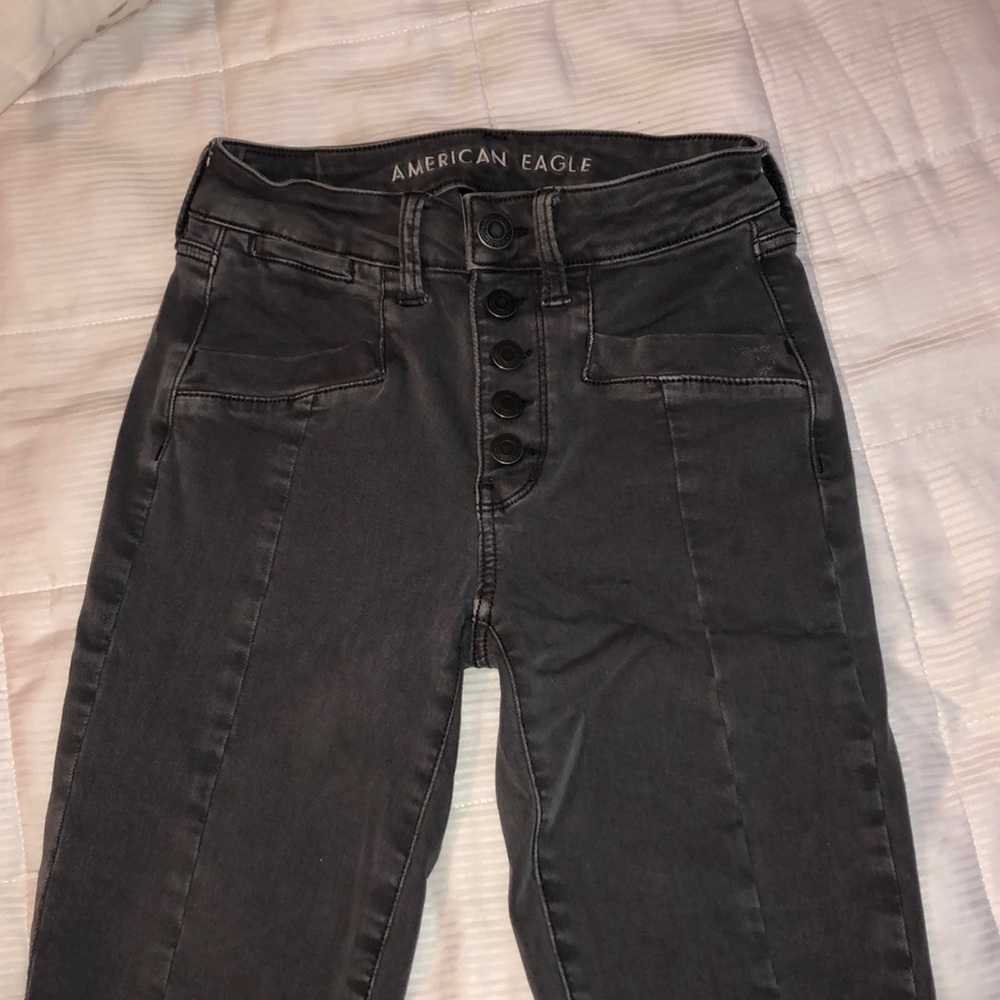 High-Waisted American Eagle Jegging